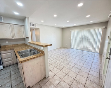 3085 Casey Drive - Photo Thumbnail 6