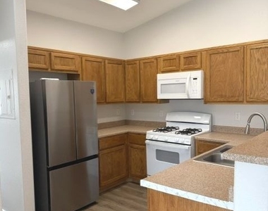 4607 Dealers Choice Way - Photo Thumbnail 8