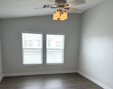 4607 Dealers Choice Way - Photo Thumbnail 21