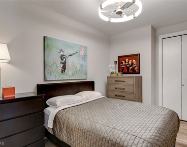 4575 Dean Martin Drive - Photo Thumbnail 32
