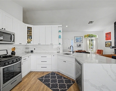 679 Scenic Tierra Lane - Photo Thumbnail 9