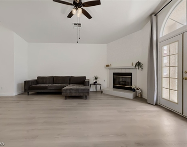 8301 Boseck Drive - Photo Thumbnail 4