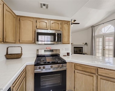 8301 Boseck Drive - Photo Thumbnail 9
