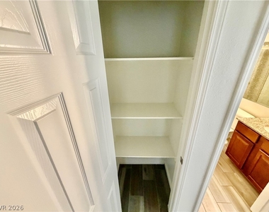 4410 Sandy River Drive - Photo Thumbnail 17