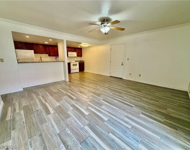 4410 Sandy River Drive - Photo Thumbnail 3