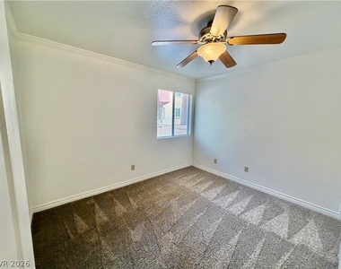 4410 Sandy River Drive - Photo Thumbnail 13