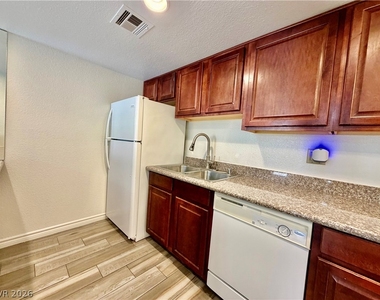 4410 Sandy River Drive - Photo Thumbnail 4