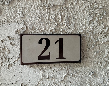 4410 Sandy River Drive - Photo Thumbnail 22