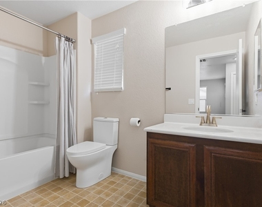 10847 Iona Island Avenue - Photo Thumbnail 27