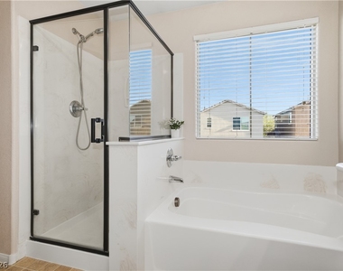 10847 Iona Island Avenue - Photo Thumbnail 24