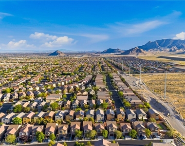 10847 Iona Island Avenue - Photo Thumbnail 37