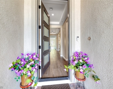 57 Stone Yucca Court - Photo Thumbnail 2