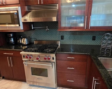 270 E Flamingo Road - Photo Thumbnail 2