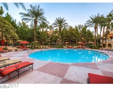 270 E Flamingo Road - Photo Thumbnail 20