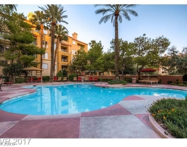 270 E Flamingo Road - Photo Thumbnail 19