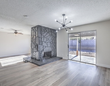 7201 Blizzard Lane - Photo Thumbnail 7