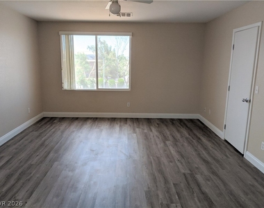 824 Ribbon Grass Avenue - Photo Thumbnail 13