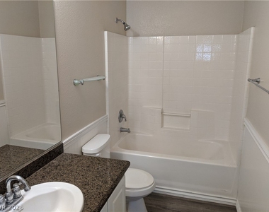 824 Ribbon Grass Avenue - Photo Thumbnail 20