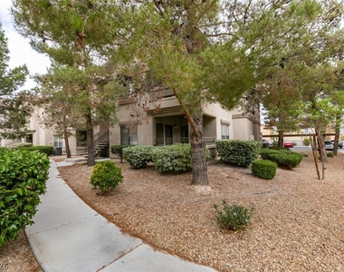 8250 N Grand Canyon Drive - Photo Thumbnail 2