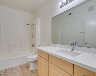 8250 N Grand Canyon Drive - Photo Thumbnail 34