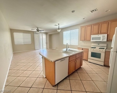 7634 Avila Beach Avenue - Photo Thumbnail 3