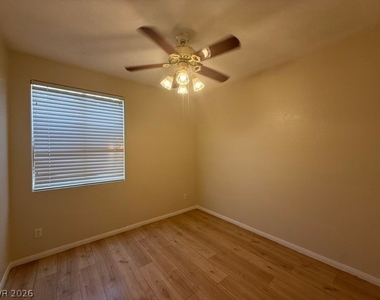 7634 Avila Beach Avenue - Photo Thumbnail 9