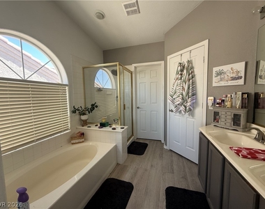 1541 Dusty Canyon Street - Photo Thumbnail 9