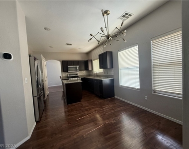 1541 Dusty Canyon Street - Photo Thumbnail 6