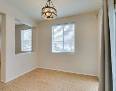 1137 Village Crossing Lane - Photo Thumbnail 16