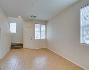 1137 Village Crossing Lane - Photo Thumbnail 7