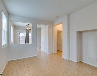 1137 Village Crossing Lane - Photo Thumbnail 12