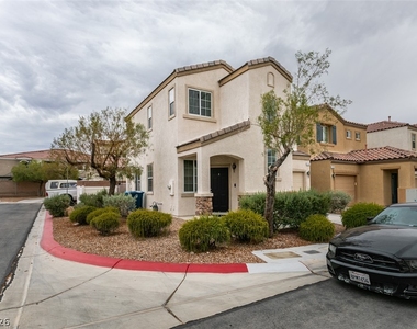 1137 Village Crossing Lane - Photo Thumbnail 3