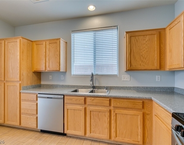 1137 Village Crossing Lane - Photo Thumbnail 24