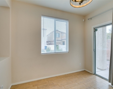 1137 Village Crossing Lane - Photo Thumbnail 15