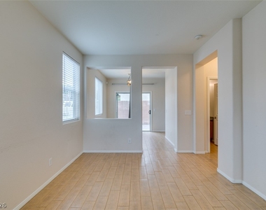 1137 Village Crossing Lane - Photo Thumbnail 13