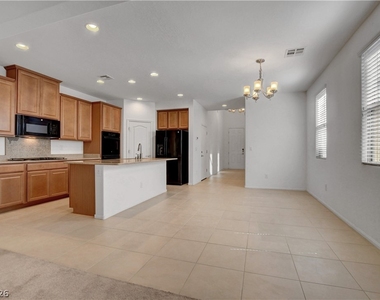 7110 Purple Iris Avenue - Photo Thumbnail 50