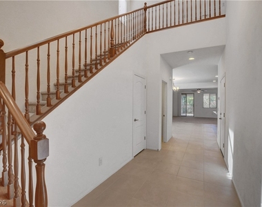 7110 Purple Iris Avenue - Photo Thumbnail 9