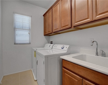 7110 Purple Iris Avenue - Photo Thumbnail 39