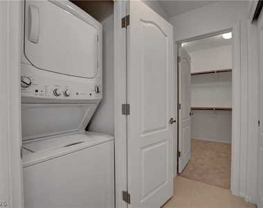 7110 Purple Iris Avenue - Photo Thumbnail 18