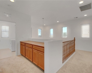 7110 Purple Iris Avenue - Photo Thumbnail 21