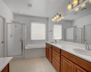 7110 Purple Iris Avenue - Photo Thumbnail 17