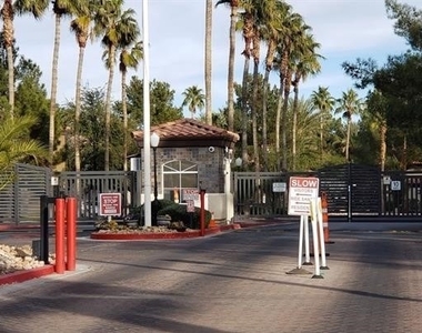 9000 Las Vegas Boulevard - Photo Thumbnail 15