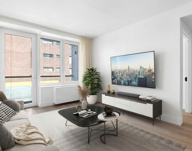 1650 Madison Avenue - Photo Thumbnail 1