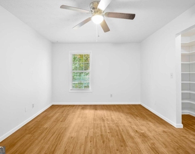 901 Gettysburg Place - Photo Thumbnail 18