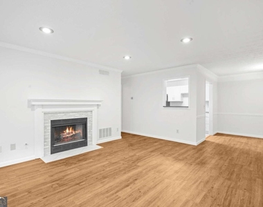 901 Gettysburg Place - Photo Thumbnail 20