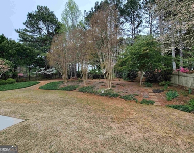 225 Lockmeade Way - Photo Thumbnail 29