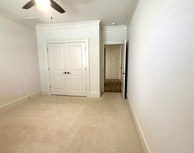 2635 Muskogee Lane - Photo Thumbnail 27
