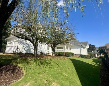 2635 Muskogee Lane - Photo Thumbnail 32