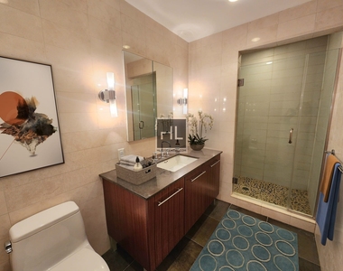 517 West 46 Street - Photo Thumbnail 7