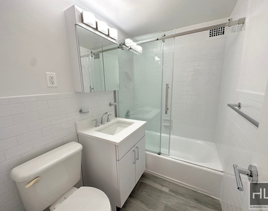 E 16 St - Photo Thumbnail 6